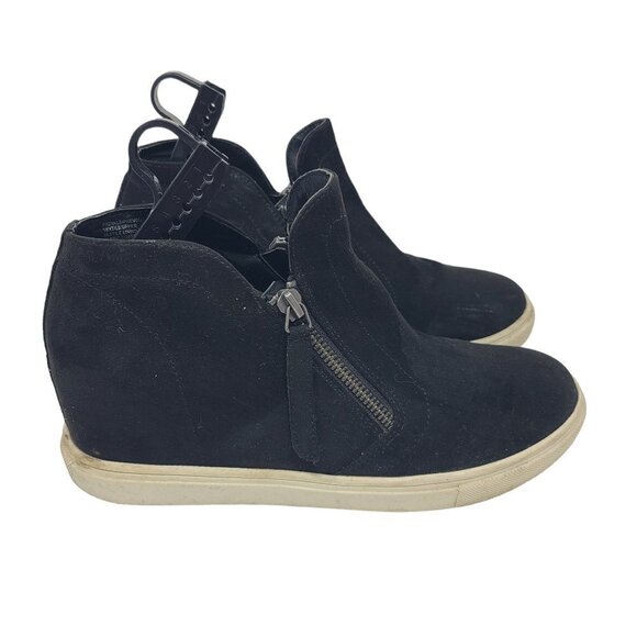 MADDEN GIRL Prevale Hidden Wedge‎ Suede Sneaker. Size 9 Black - Picture 1 of 6